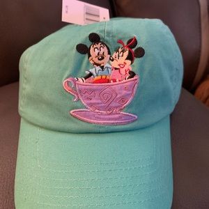 NWT Mickey and Minnie Teacup Hat